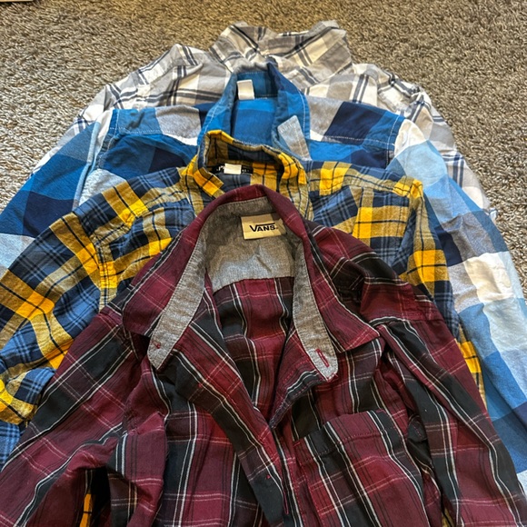 Boys Plaid Shirts Size 10/12 - Picture 1 of 1